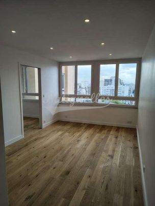 Location Appartement 2 pièces 49m² PARIS 19ème - Photo 1