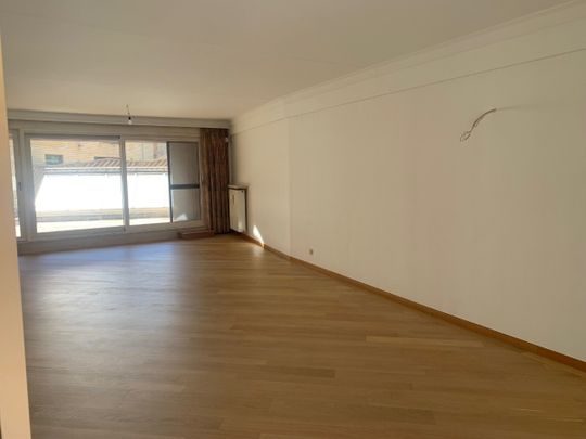 Ruim 1-slaapkamerappartement met garagebox te huur - Foto 1