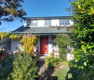 Timeless Charm! - Photo 3