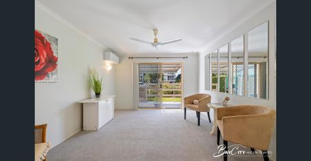 Lowset Villa in the heart of Cleveland - Photo 3