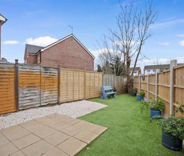 2 bedroom end of terrace house to rent - Photo 1