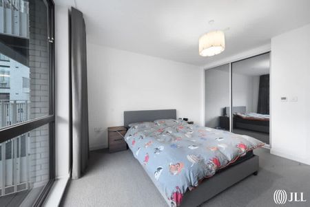 Forrester Way London E15 - Photo 4