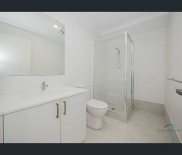 NEAR NEW 3x2 HOME WITH SOLAR & DUCTED AIR-CON! - Photo 5