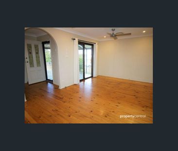 Four- bedroom home in quiet location - Photo 5