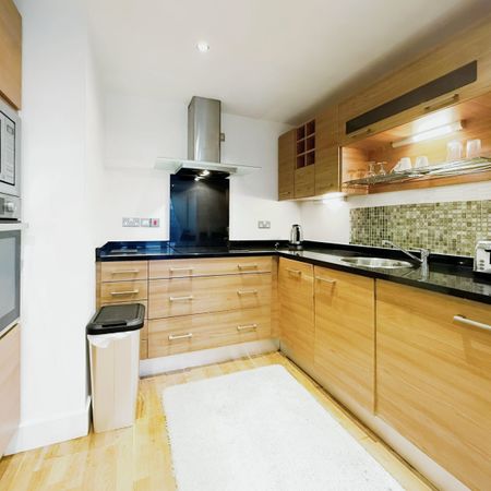 2 bedroom apartment to rent - Photo 3