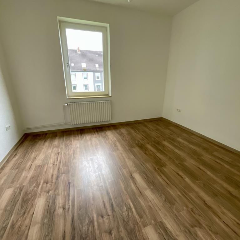 3-Zimmer-Wohnung mit neuem Badezimmer in Fedderwardergroden! - Photo 1