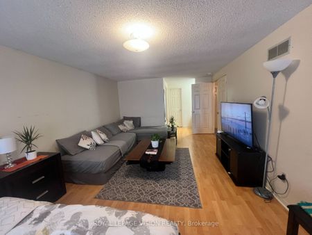 For Lease - 2 Glenheather Terrace Unit# Upper, Toronto, Ontario - Photo 2