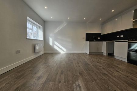 Elmhurst Road - Photo 2