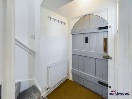 2 bedroom terraced house to rent - Photo 2