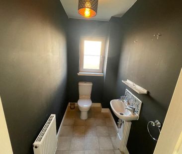 2 bedroom semi-detached house to rent - Photo 3