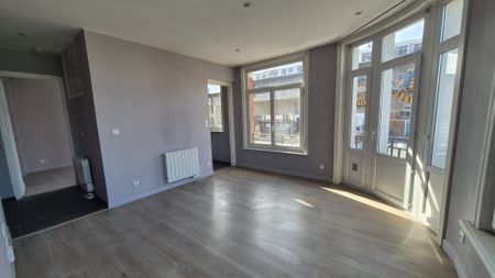 Location Appartement 3 pièces 47m² LILLE 59000 - Photo 5