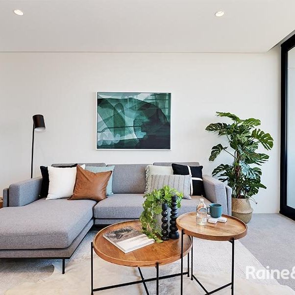NORTH FACING MODERN ONE BEDROOM WITH STUDY! - Photo 1