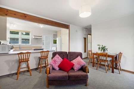 Signed up on a 12 month fixed term and get your first weeks rent free! - Photo 4