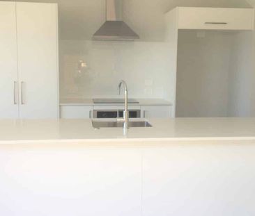 Family Home in Papamoa - Photo 4