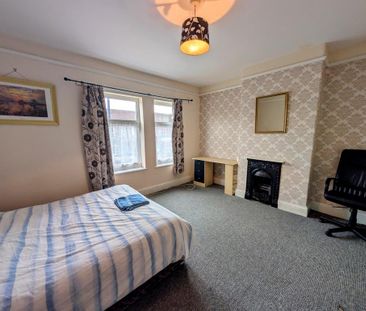 4 bedroom house to rent - Photo 2