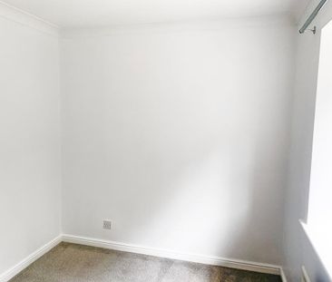 4 bedroom detached house to rent - Photo 4