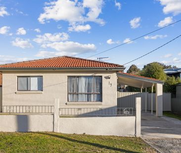 19 Arthur Street, Crestwood NSW 2620 - House For Rent | Domain - Photo 3