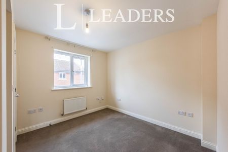 3 bedroom house to rent Gilbert Road, Stanton, IP31 - Photo 5