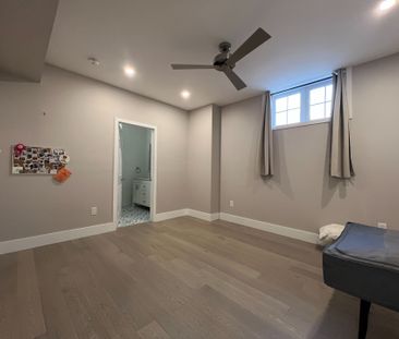 For Lease - 2421 Eighth Line, Oakville, Ontario - Photo 6