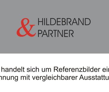 Hochwertig sanierte Dachgeschosswohnung mit Fußbodenheizung und Par... - Photo 2