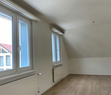 Sehr gepflegte 3,5-Zi.-Wohnung mit grosser Terrasse - Foto 4