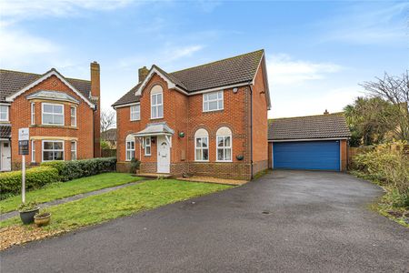 4 bedroom detached house to rent - Photo 2