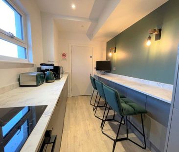 1 bedroom in a house share to rent - Photo 1