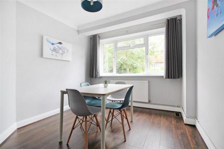 4 bedroom semi-detached house to rent - Photo 2