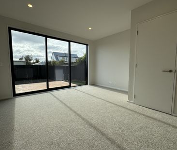 Unit 7, 192 Hills Road, Edgeware, Christchurch - Photo 2