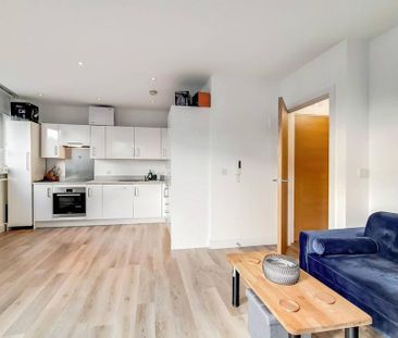 1 bedroom flat to rent - Photo 3