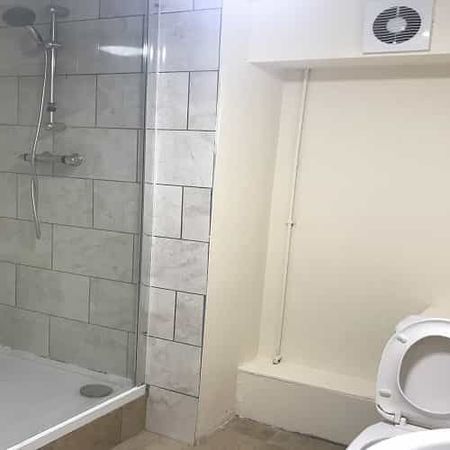 3 Bed Flat, Hyde Park Road, LS6 - Photo 4