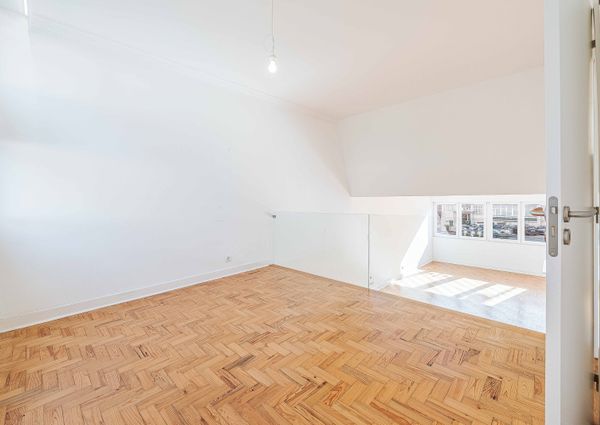 APARTAMENTO T2+1 NA AV ESTADOS UNIDOS DA AMÉRICA - LISBOA