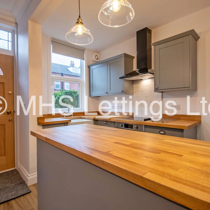 16 Trelawn Place, Leeds, LS6 3JP - Photo 1