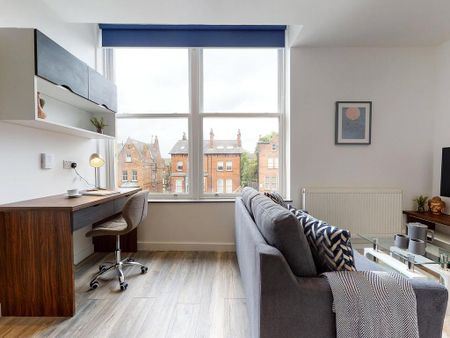 Studio to rent - Photo 2