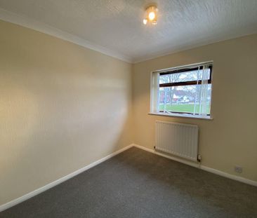 4 bedroom detached house to rent - Photo 2