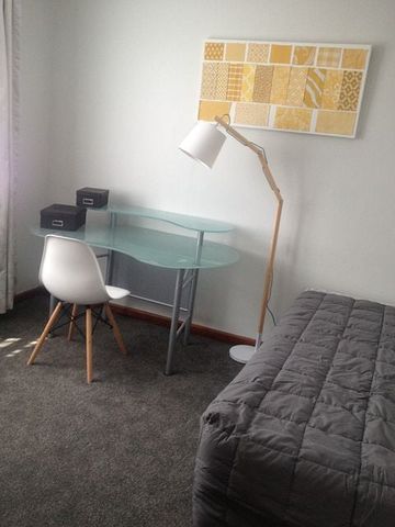 Fully furnished apartment near hospital - Photo 4