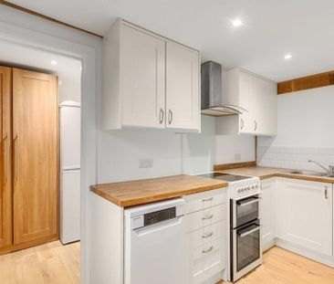 2 bedroom detached house to rent - Photo 5