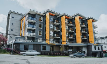 Unit 508 - Centrally Located 2 Bedroom/2 Bathroom - Photo 2