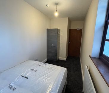 Room in a Shared House, Heathfield Road, B19 - Photo 1