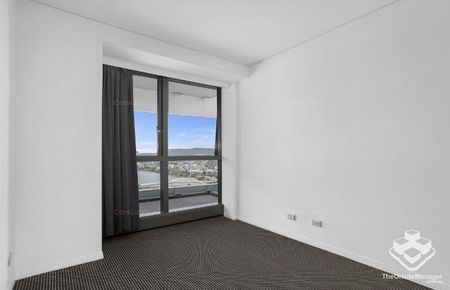 One Bedroom Apartment - Photo 2