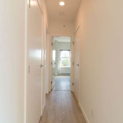 2 Bed 2 Bath in Central Fairview! SF #303 - Photo 4