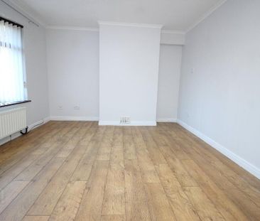 12 Carson Court, Lisburn, BT28 2PY - Photo 1
