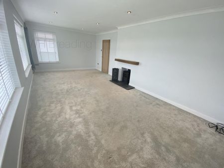 3 bedroom bungalow to rent - Photo 2