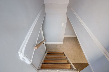 For Lease - 7 Edmund Avenue Unit# Lower, Toronto, Ontario - Photo 2