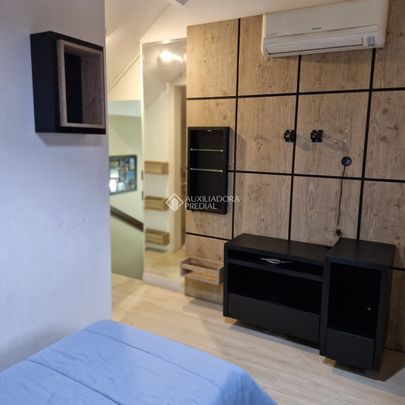 Casa em Condomínio com 4 quartos e 146m² para alugar em Ecoville, Porto Alegre. - Photo 1