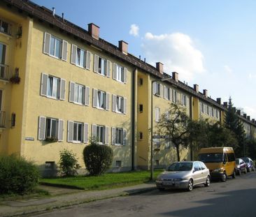 Dachgeschosswohnung in 81377 München zur Miete - Photo 1