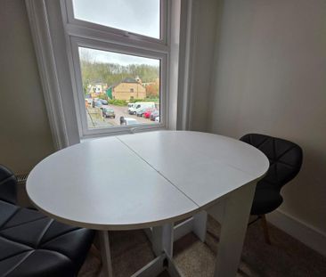 3 bedroom maisonette to rent - Photo 1
