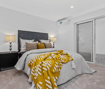 Stylish Home in the Heart of Attadale - Photo 6