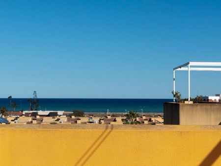 Piso de alquiler en Avenida Salinas de las, 1, Corinto - Almarda - Photo 2
