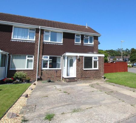 3 bedroom semi-detached house to rent - Photo 5